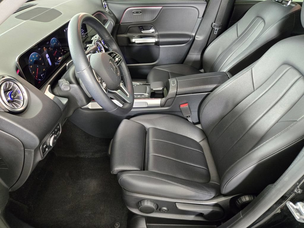 Used 2022 Mercedes-Benz GLB 250 4MATIC image 15