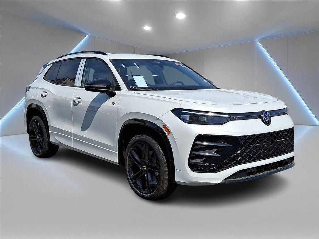 New 2026 Volkswagen Tiguan SE R-Line