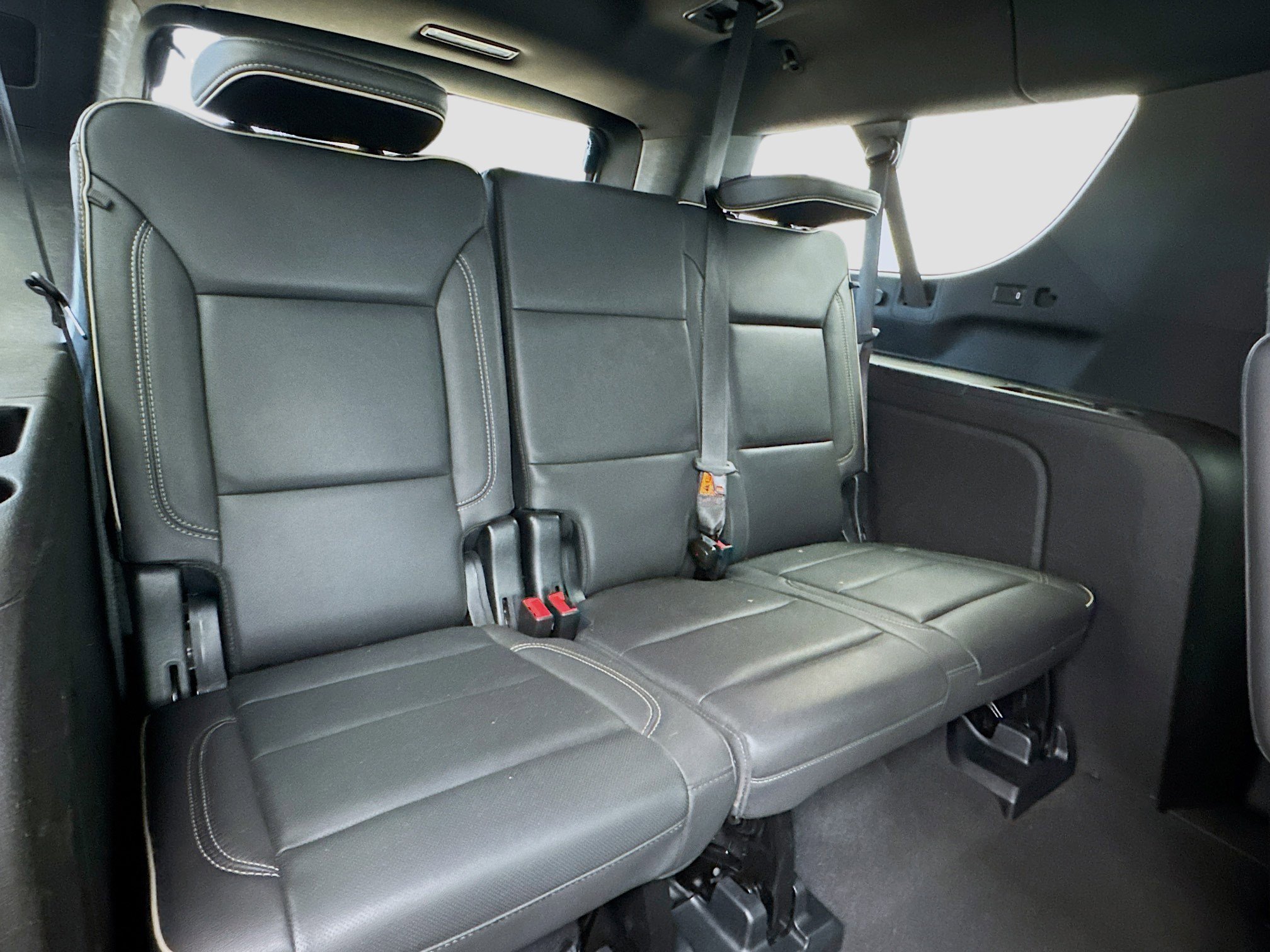 Used 2023 Chevrolet Suburban Premier RWD image 19