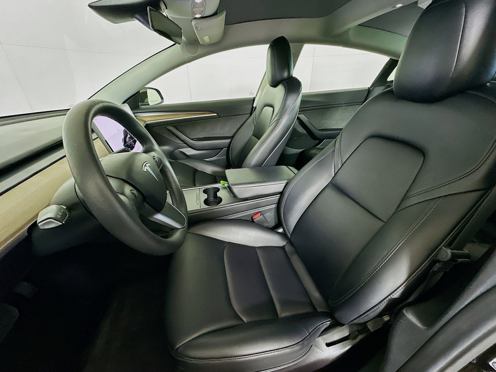 Used 2023 Tesla Model 3 Standard Range image 13