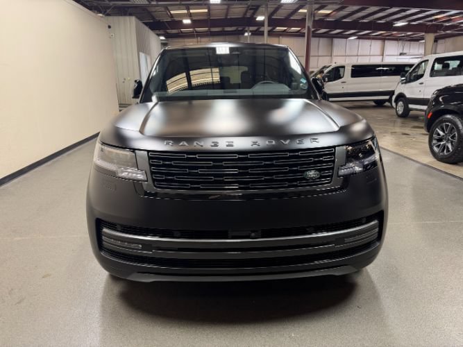 Used 2025 Land Rover Range Rover SE AWD/4WD image 7