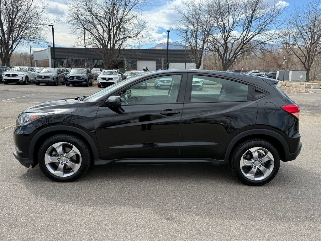 Used 2018 Honda HR-V LX image 8