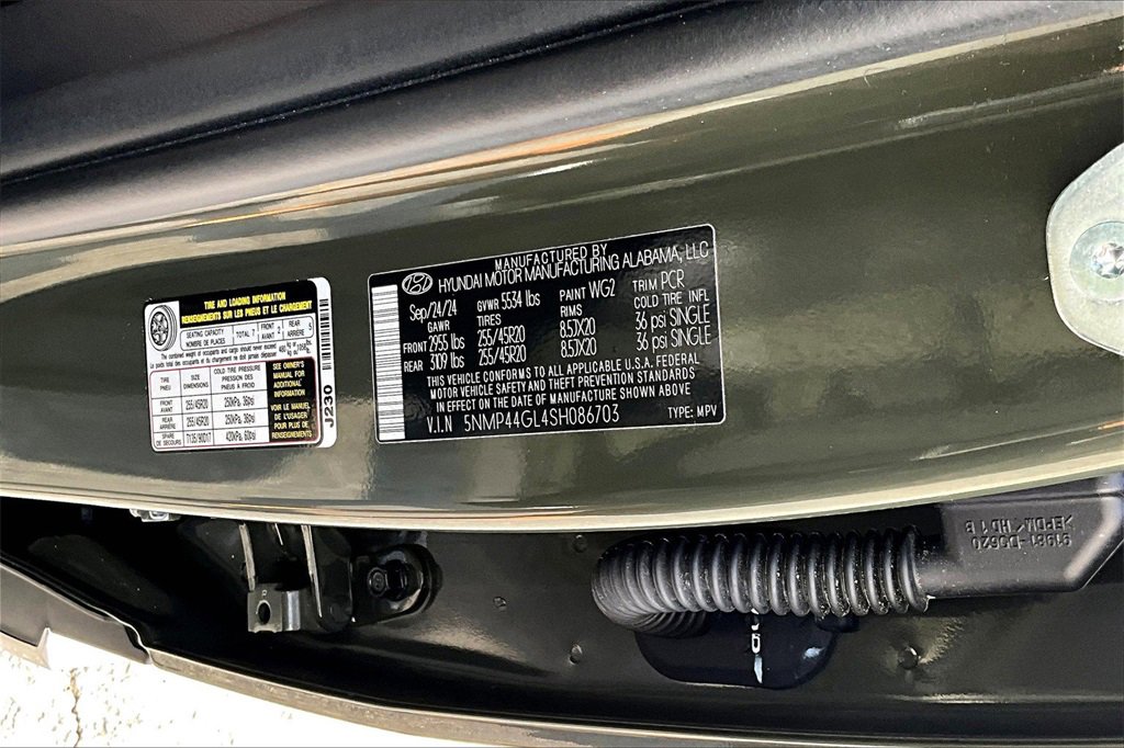 Used 2025 Hyundai Santa Fe Limited image 19