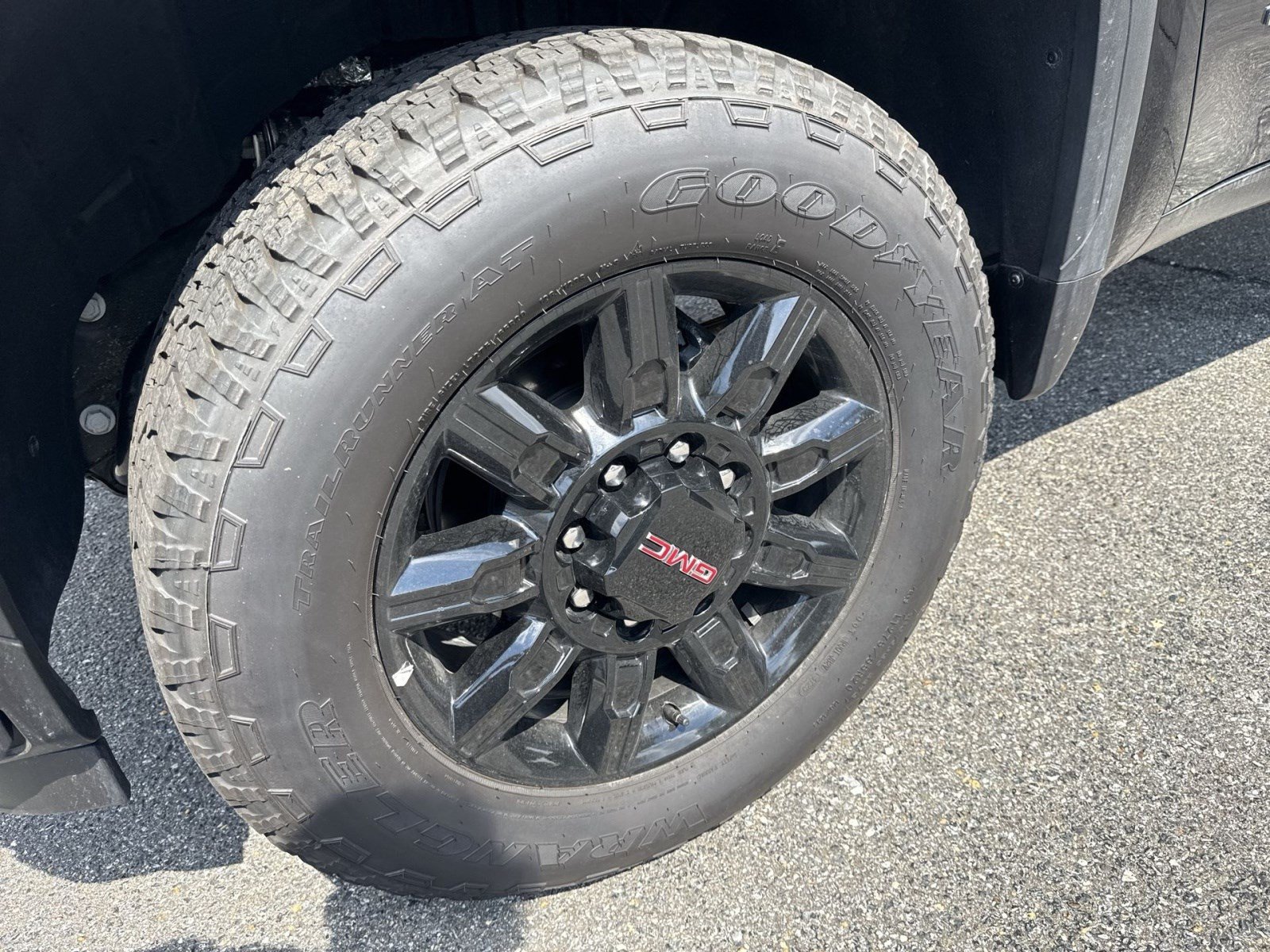 New 2026 GMC Sierra 2500 AT4 w/ Max Trailering Package AWD/4WD image 10