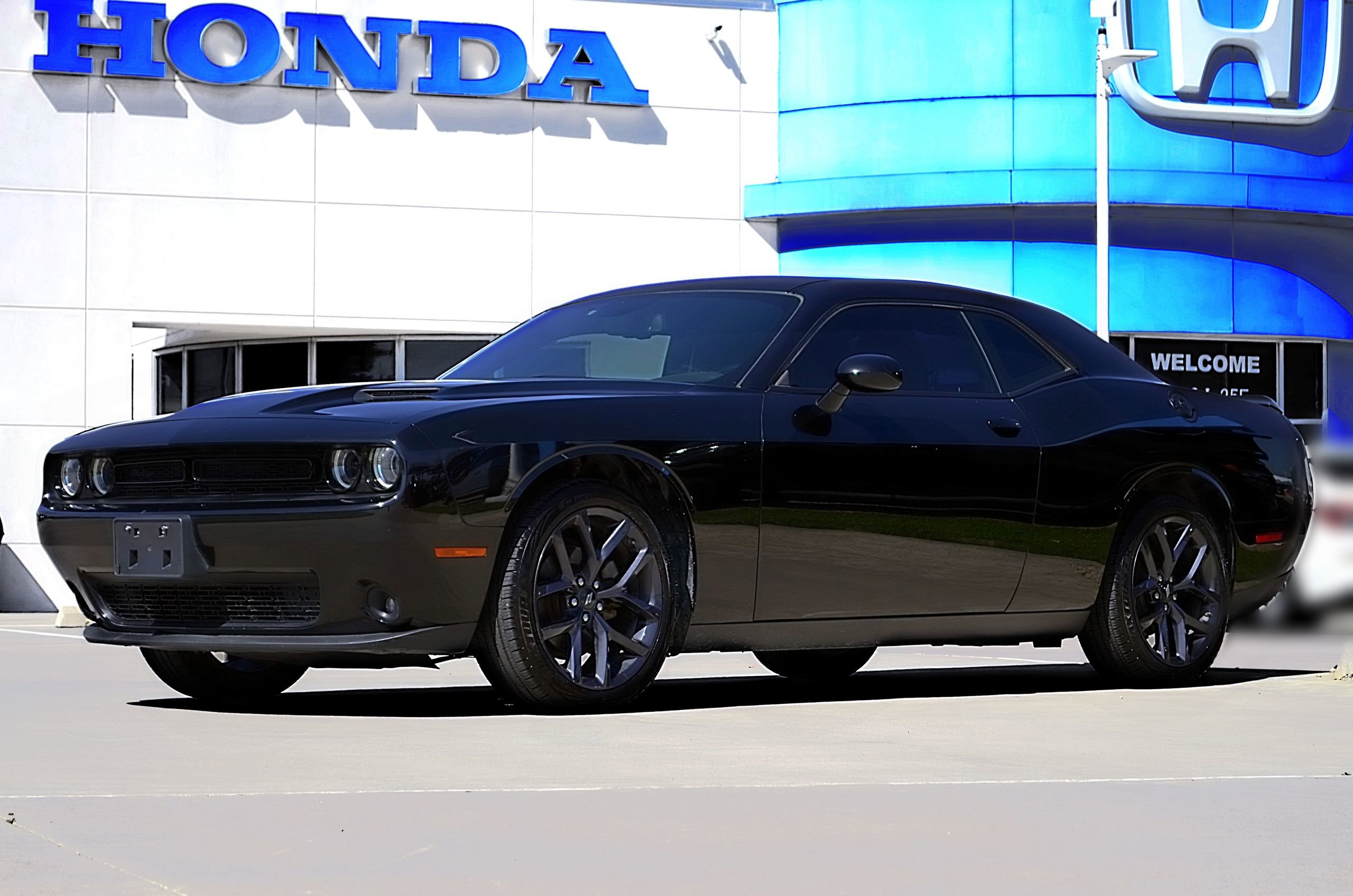 Used 2023 Dodge Challenger SXT w/ Blacktop Package