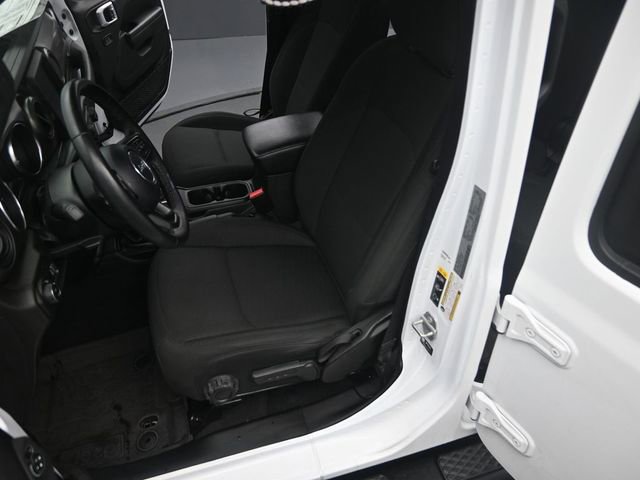 Used 2023 Jeep Gladiator Willys image 11