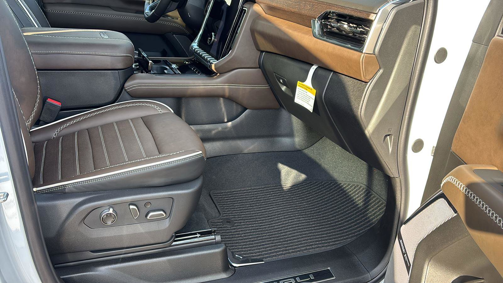 New 2026 GMC Yukon Denali Ultimate image 23