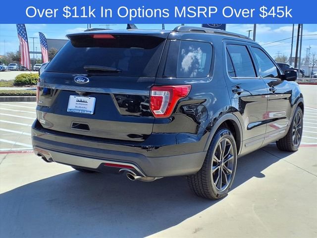 Used 2017 Ford Explorer XLT w/ Equipment Group 202A image 4