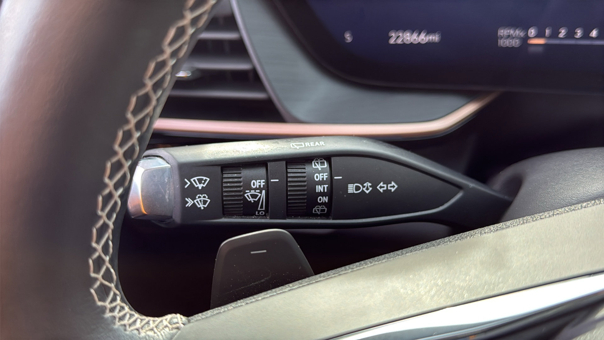 Used 2024 Buick Envision Sport Touring image 15