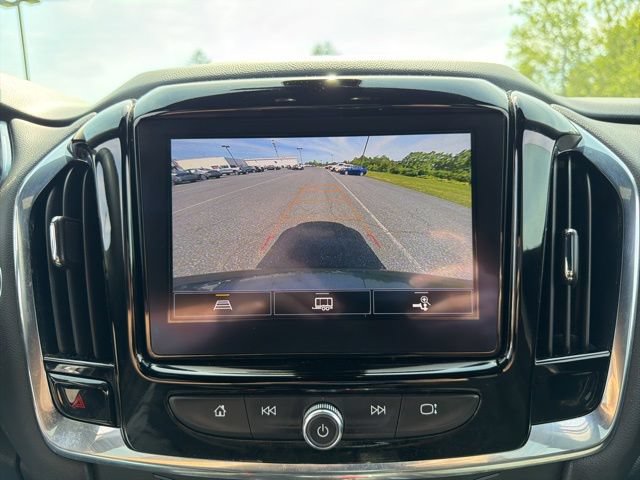 Used 2023 Chevrolet Traverse LT w/ LPO, Floor Liner Package AWD/4WD image 19
