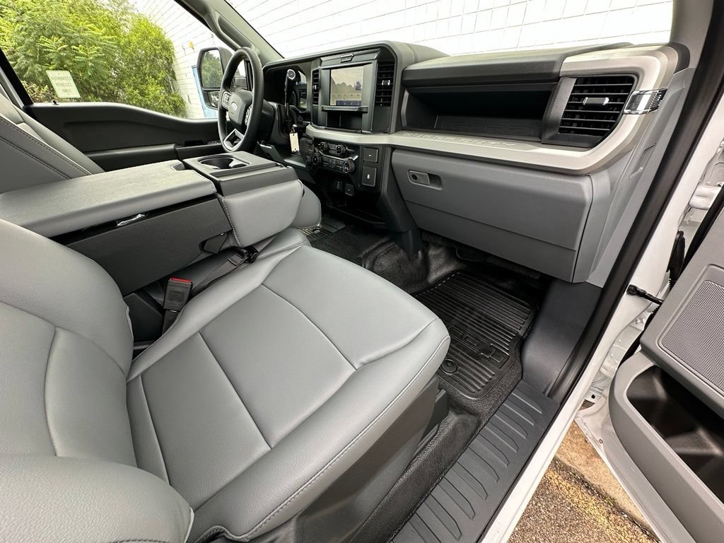 New 2026 Ford F250 XL AWD/4WD image 21