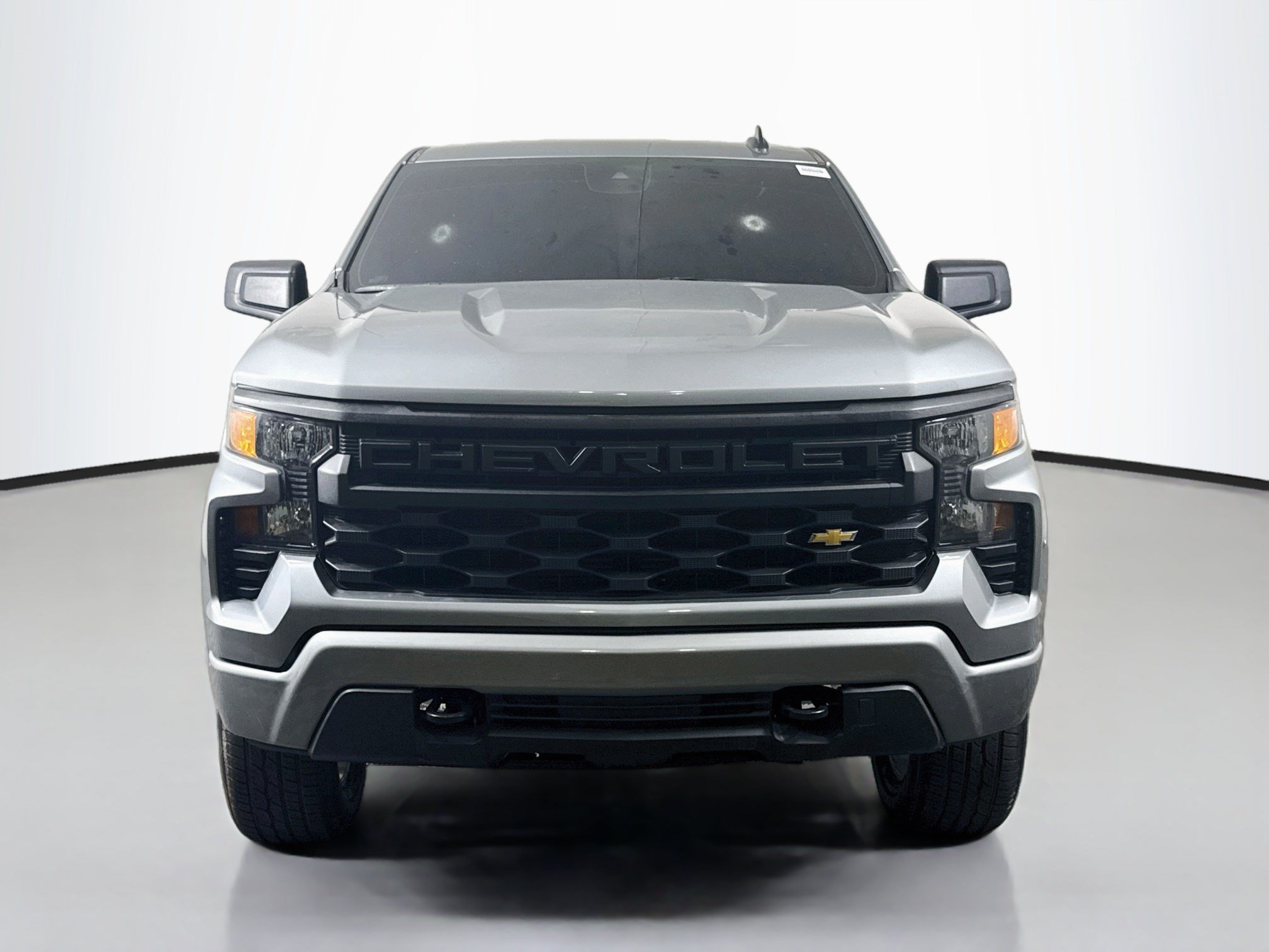 Used 2024 Chevrolet Silverado 1500 Custom RWD image 2