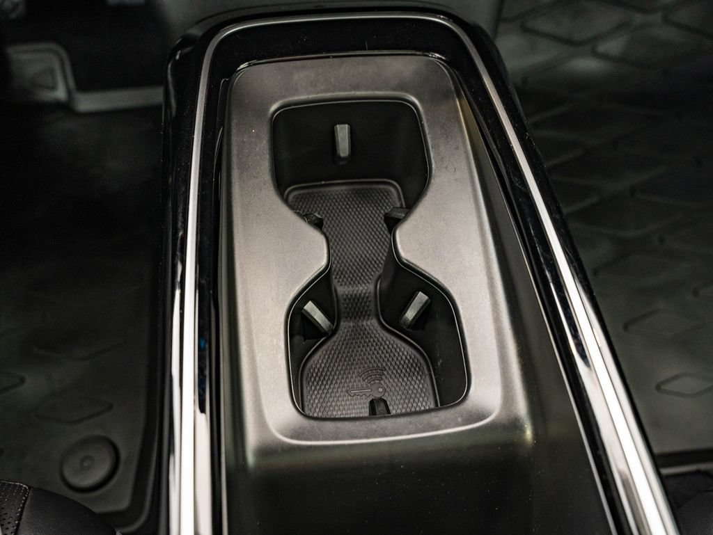 Used 2023 Volkswagen ID.4 Pro S AWD/4WD image 34
