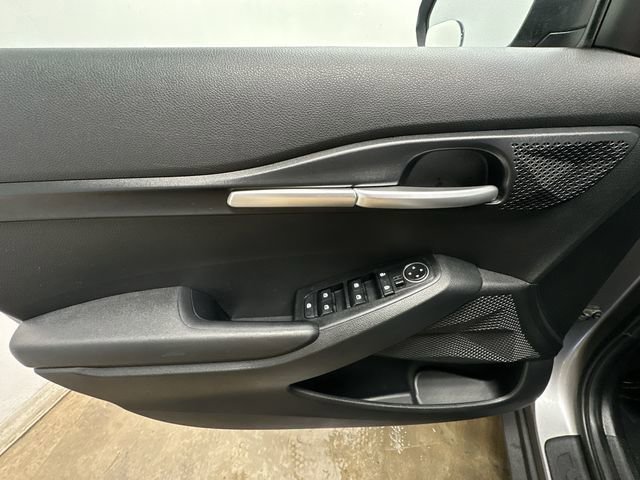 Used 2023 Kia Seltos LX image 16