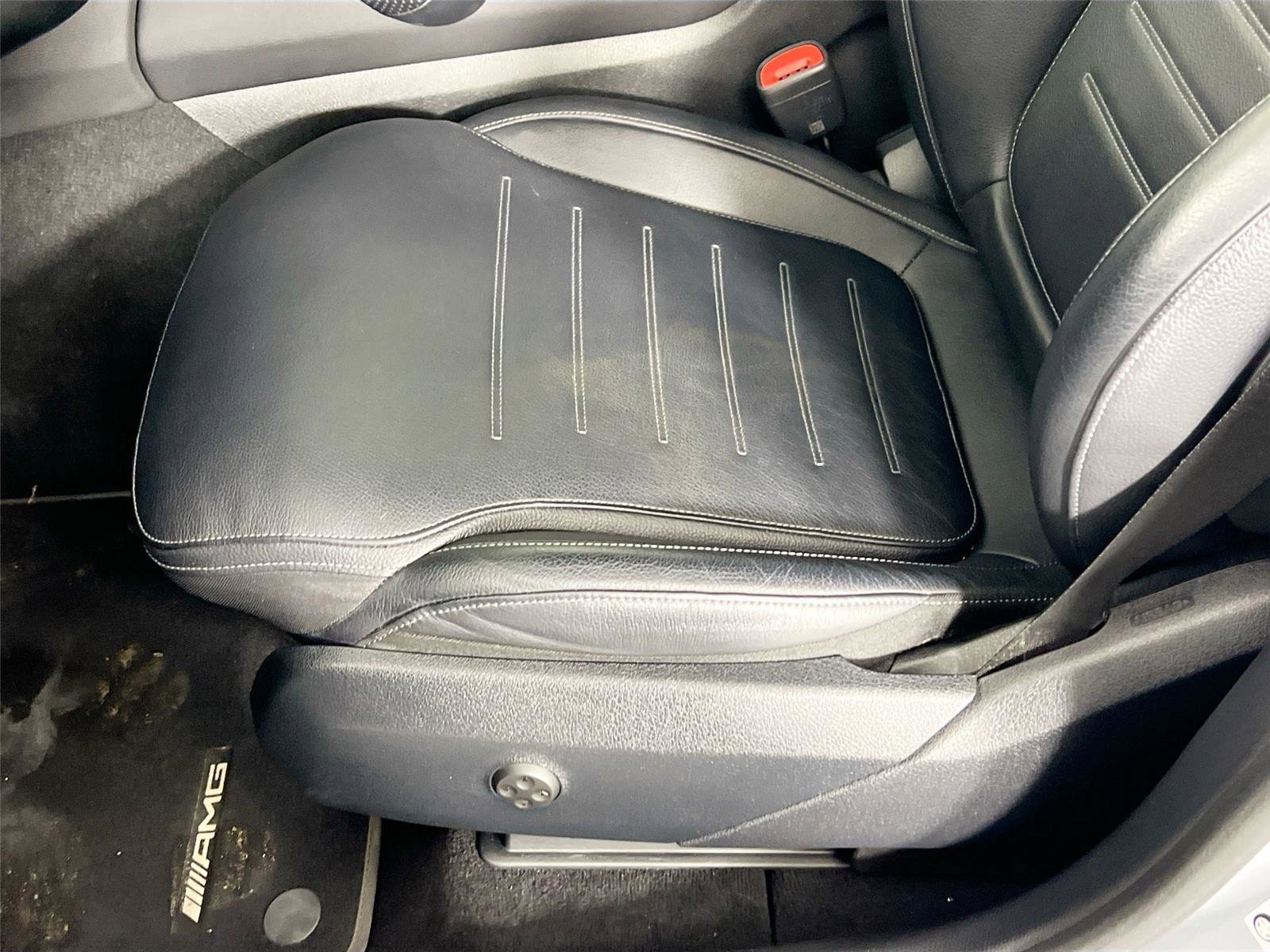 Used 2024 Mercedes-Benz GLC 300 4MATIC image 17