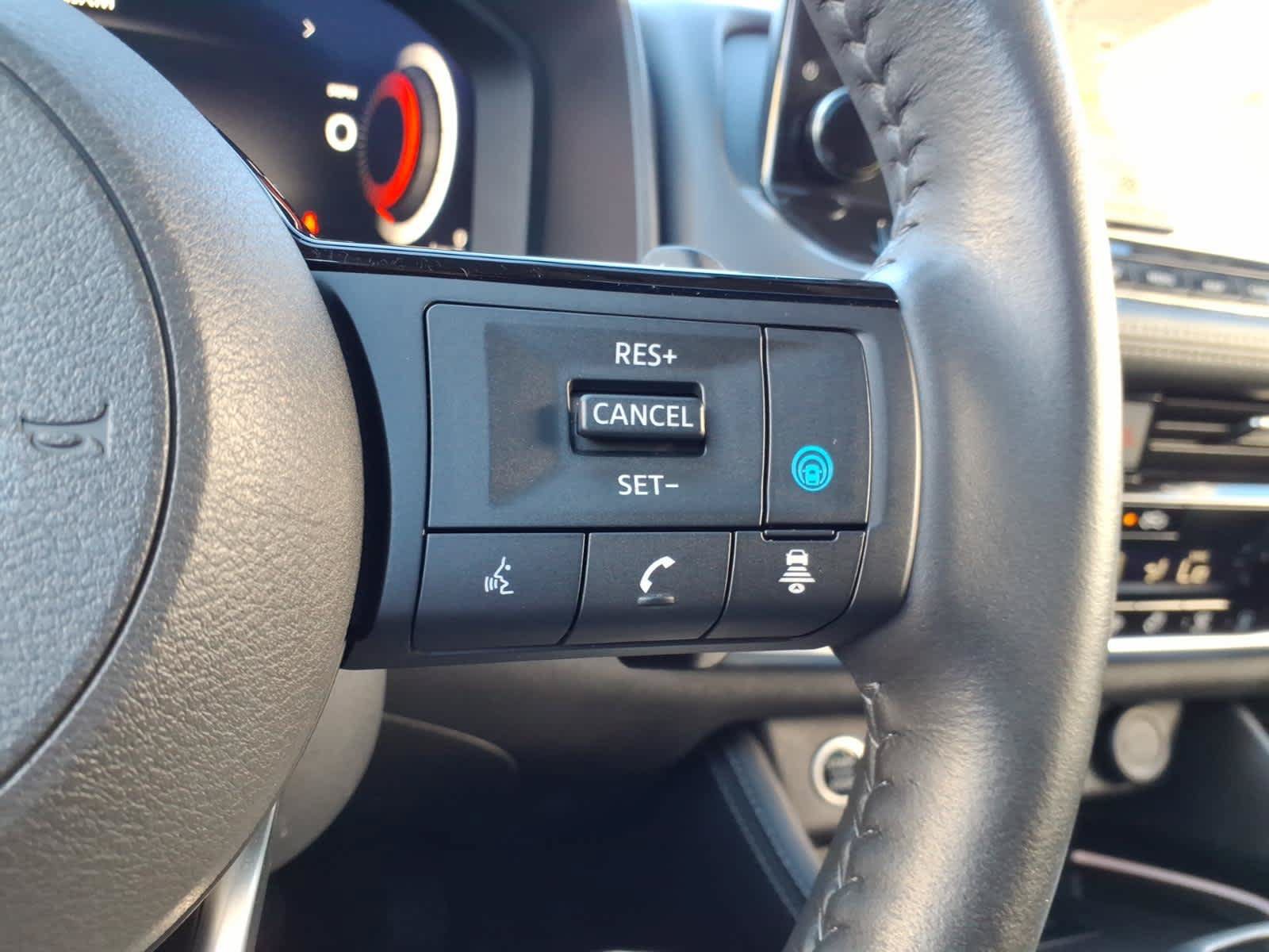 Used 2023 Nissan Rogue Platinum w/ Platinum Premium Package AWD/4WD image 25