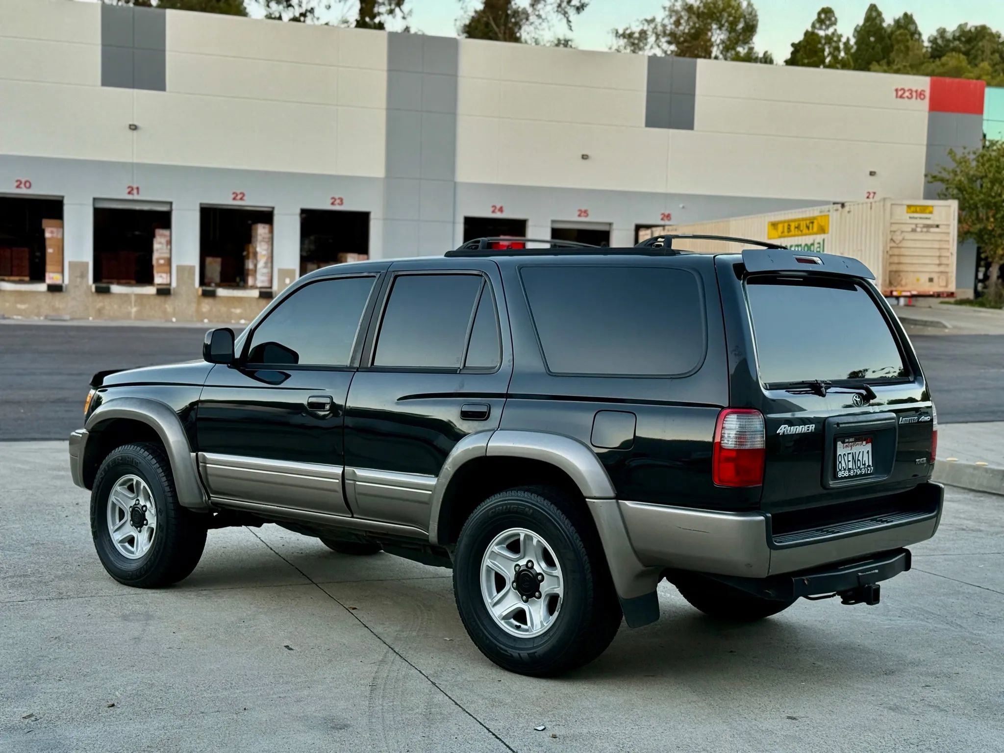 Used 1999 Toyota 4Runner Limited image 17