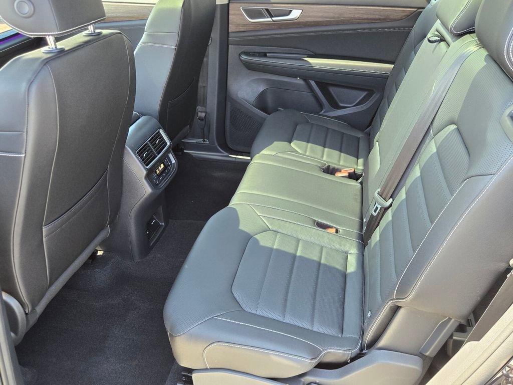 New 2026 Volkswagen Atlas SEL AWD/4WD image 7