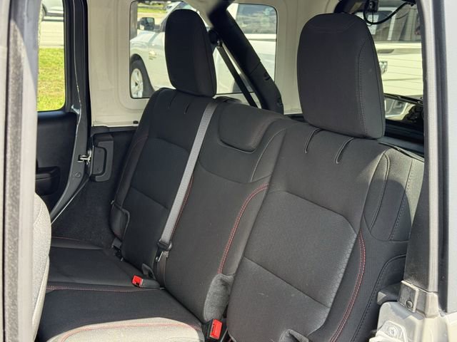 Used 2021 Jeep Wrangler Unlimited Rubicon AWD/4WD image 30