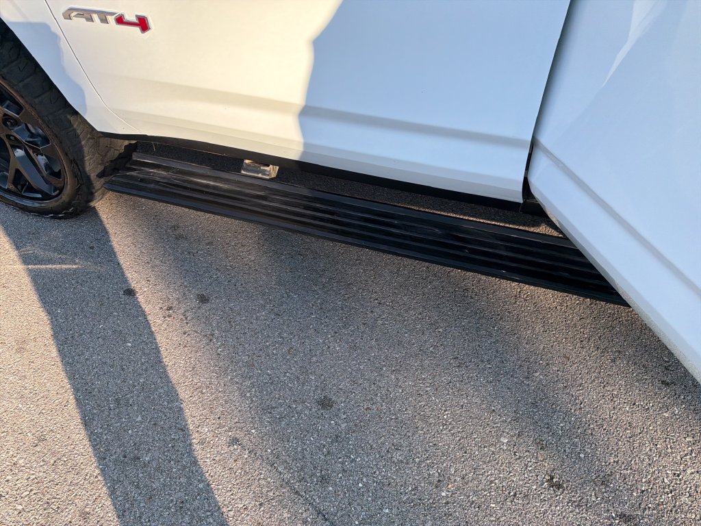 Used 2022 GMC Yukon AT4 w/ Max Trailering Package AWD/4WD image 39