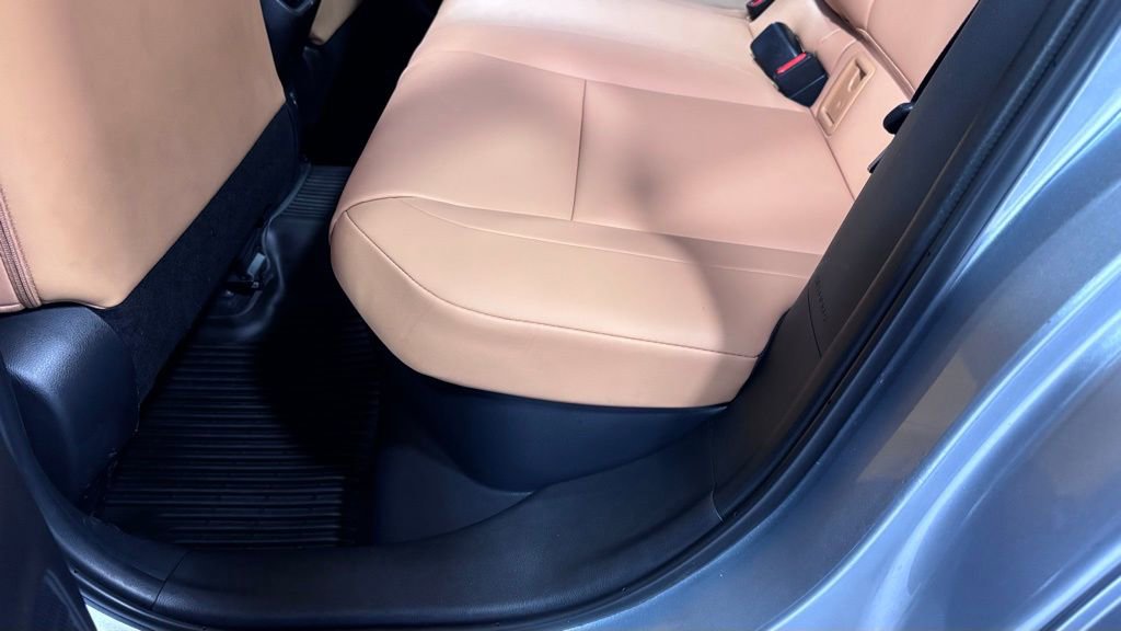 Used 2023 Lexus UX 250h AWD w/ Accessory Package (Z2) image 21