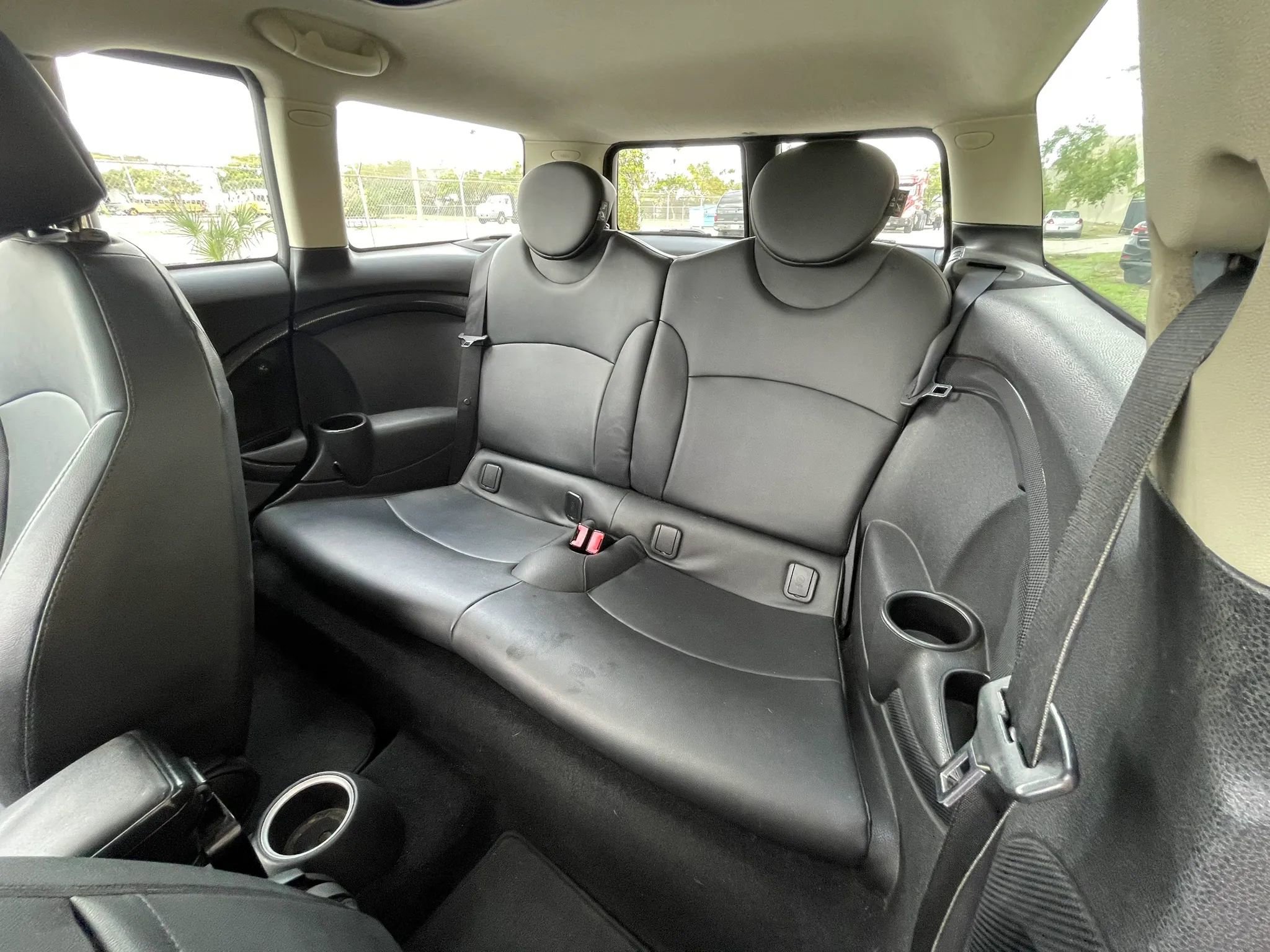 Used 2011 MINI Cooper Clubman S image 24