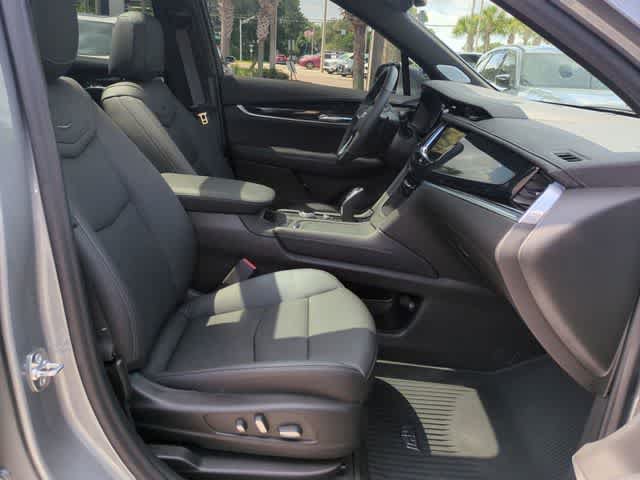 Used 2025 Cadillac XT6 Premium Luxury w/ LPO, Floor Liner Package FWD image 24