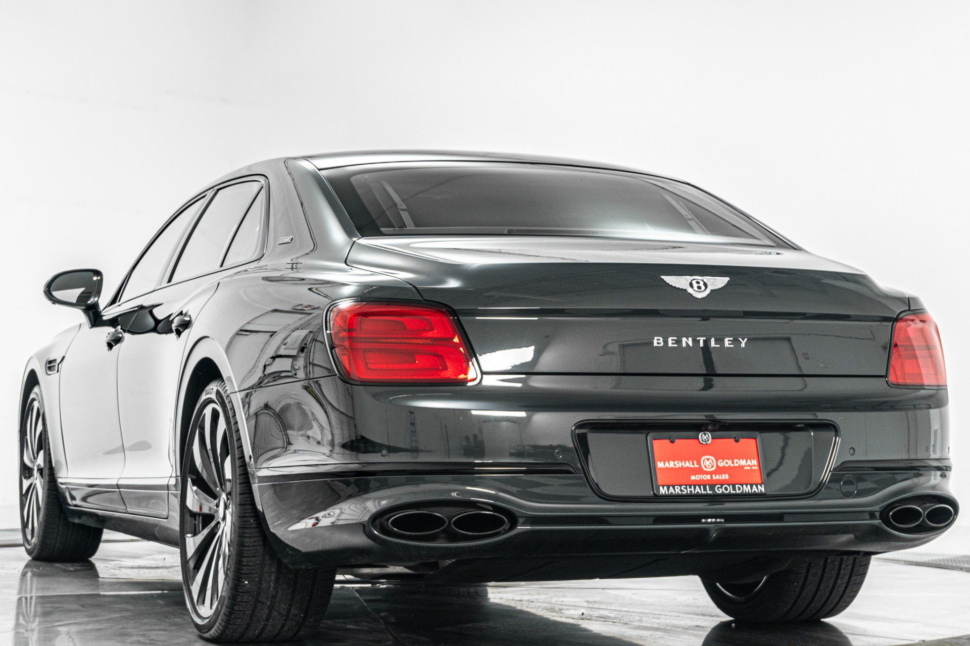 Used 2024 Bentley Flying Spur V8 AWD/4WD image 7