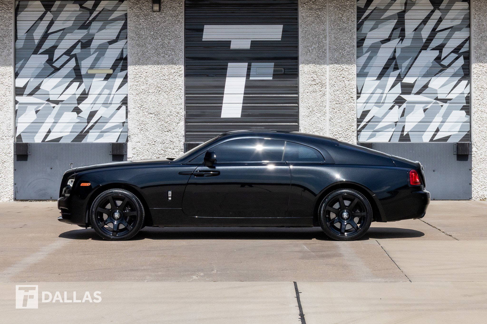 Used 2017 Rolls-Royce Wraith RWD image 8