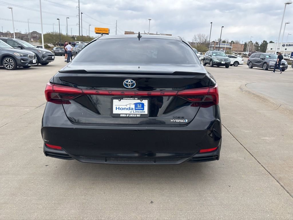 Used 2019 Toyota Avalon XSE w/ Protection Package FWD image 6