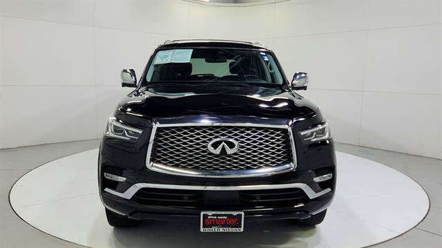 Used 2020 INFINITI QX80 Luxe w/ All-Season Package RWD image 2