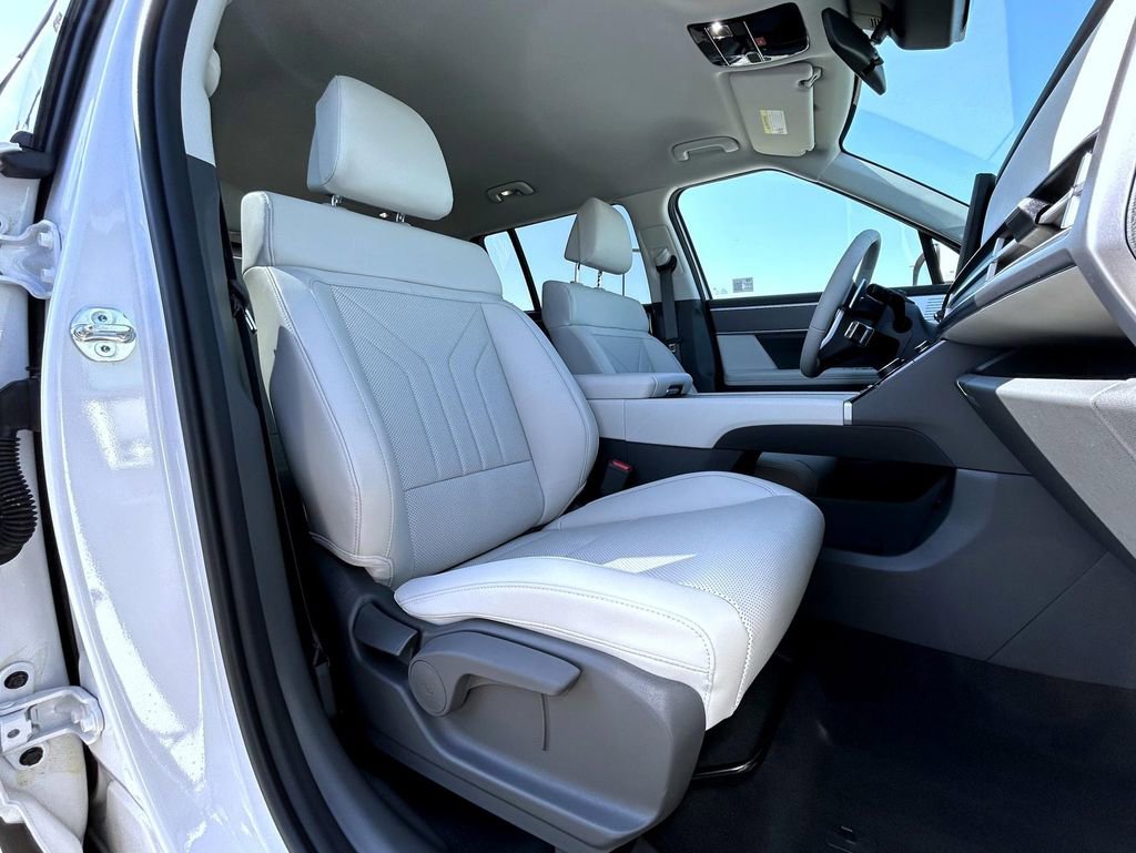 Used 2026 Hyundai Santa Fe SEL image 17