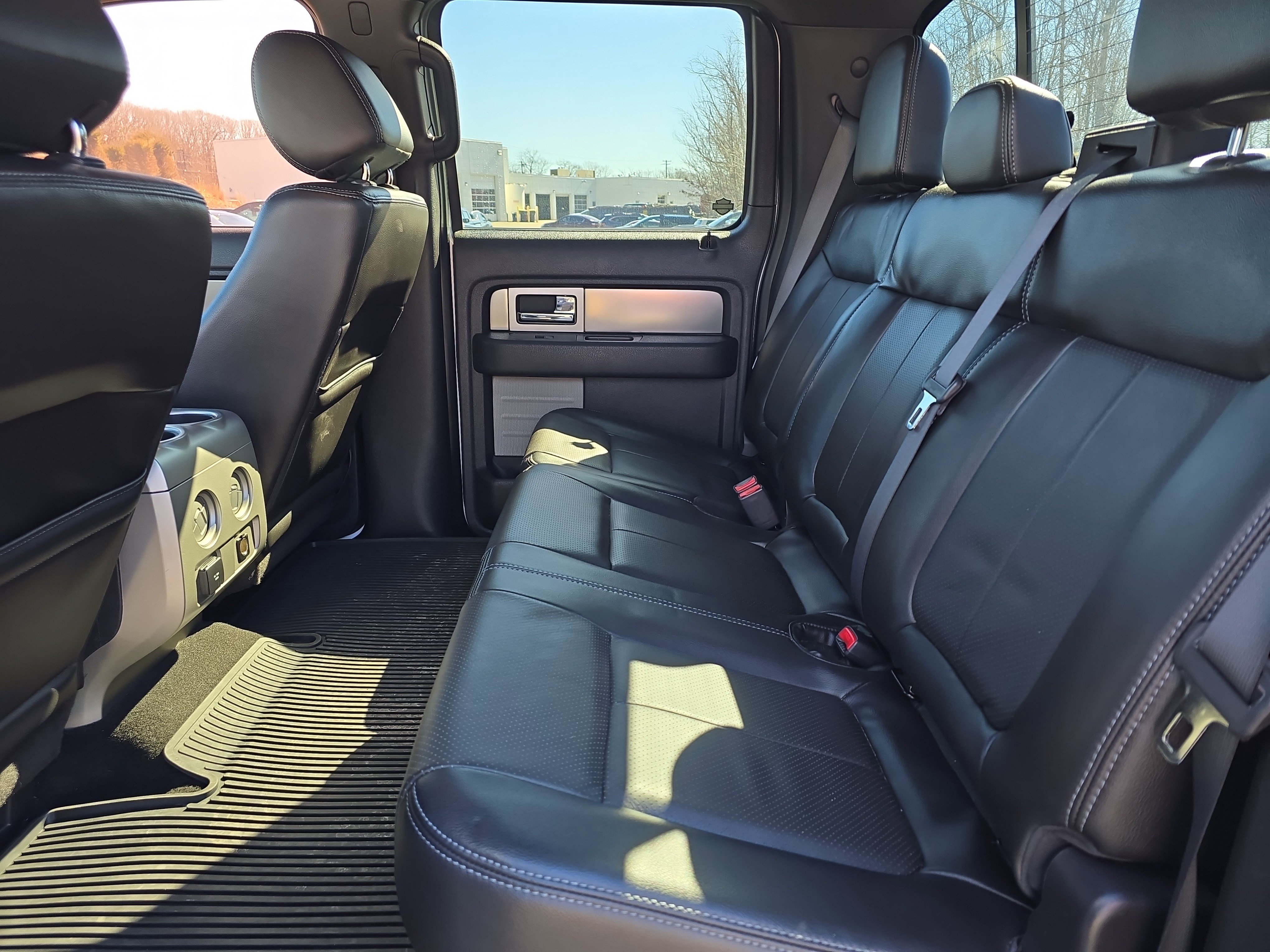 Used 2014 Ford F150 FX4 w/ Equipment Group 402A Luxury image 17