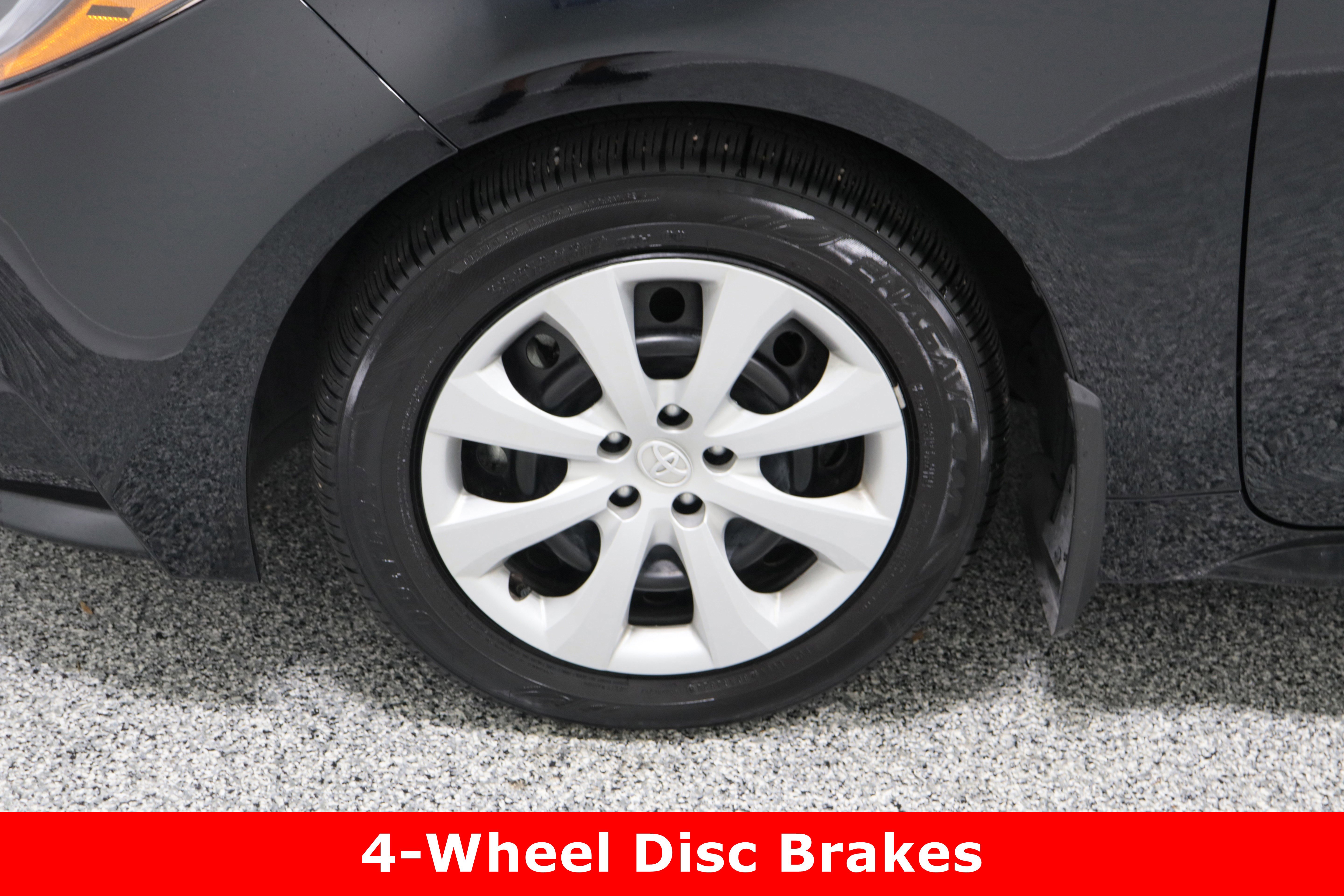 Used 2025 Toyota Corolla LE image 11