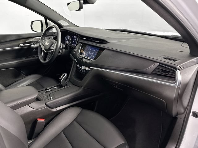 Used 2024 Cadillac XT5 Sportv w/ Technology Package AWD/4WD image 32