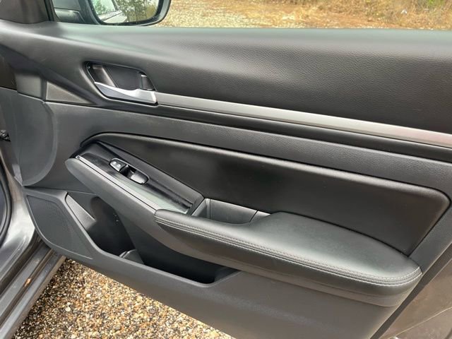 Used 2023 Nissan Altima 2.5 SV image 25