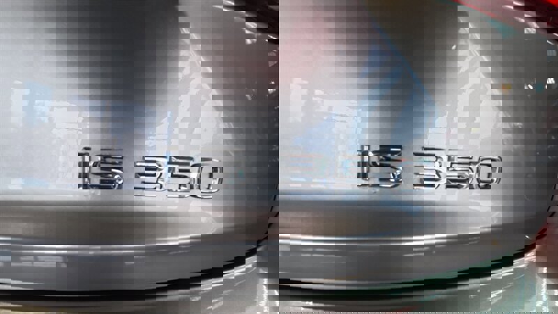 Used 2015 Lexus IS 350 image 38