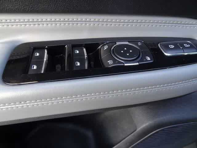 Used 2021 Lincoln Corsair AWD w/ Premium Package image 18