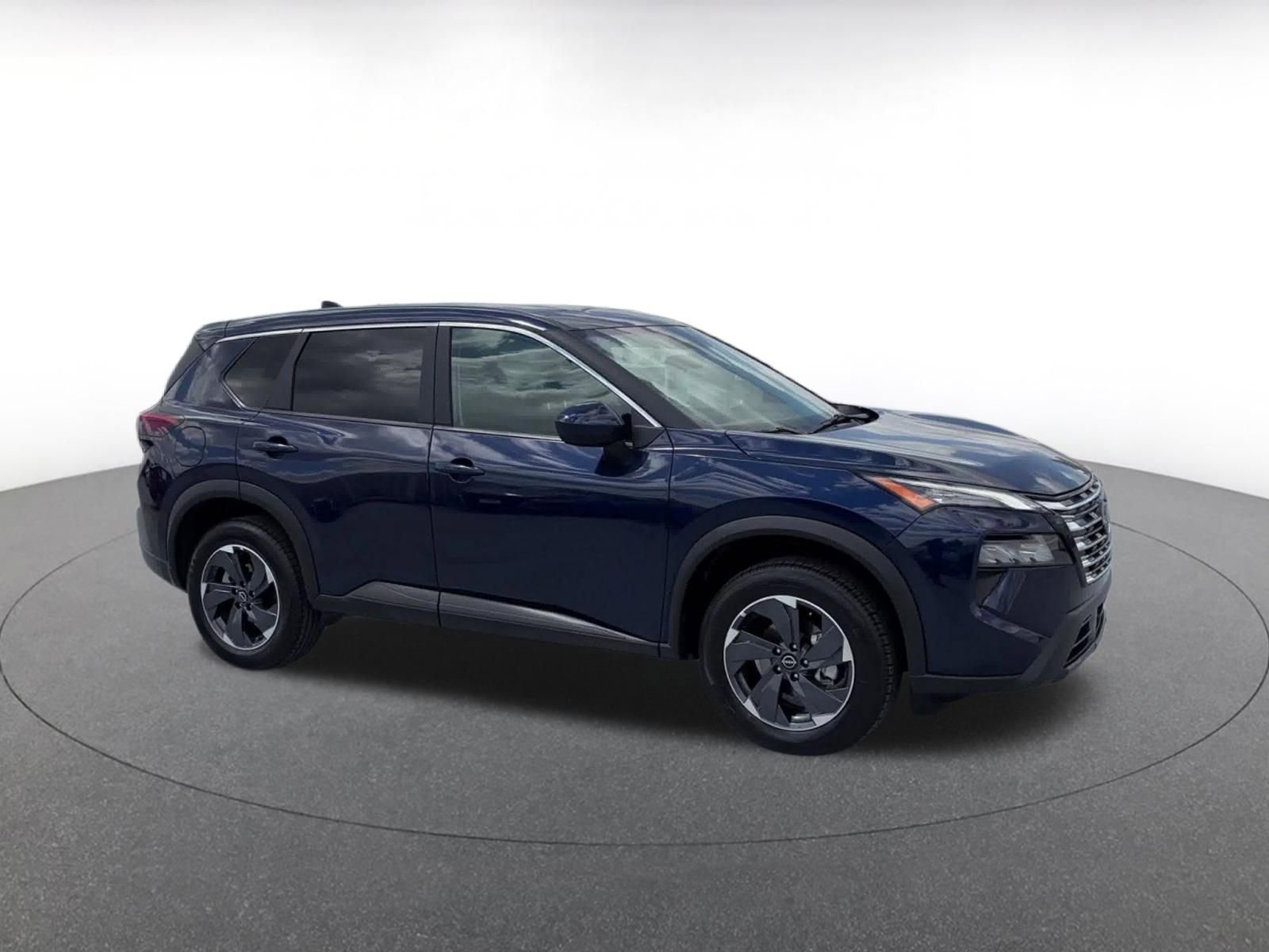 Used 2025 Nissan Rogue SV FWD video 2