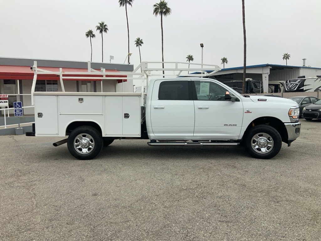 Used 2022 RAM 3500 Big Horn image 4