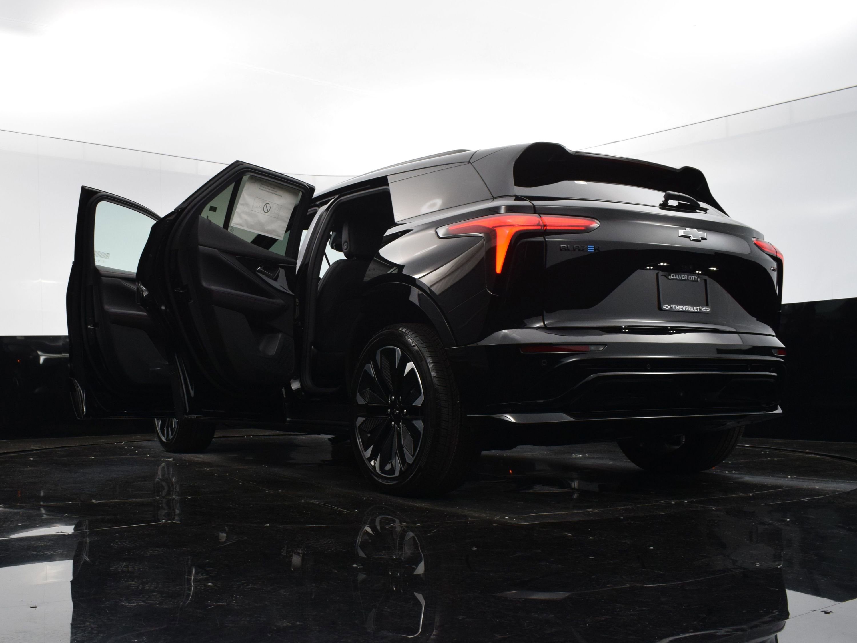 New 2025 Chevrolet Blazer EV RS image 35