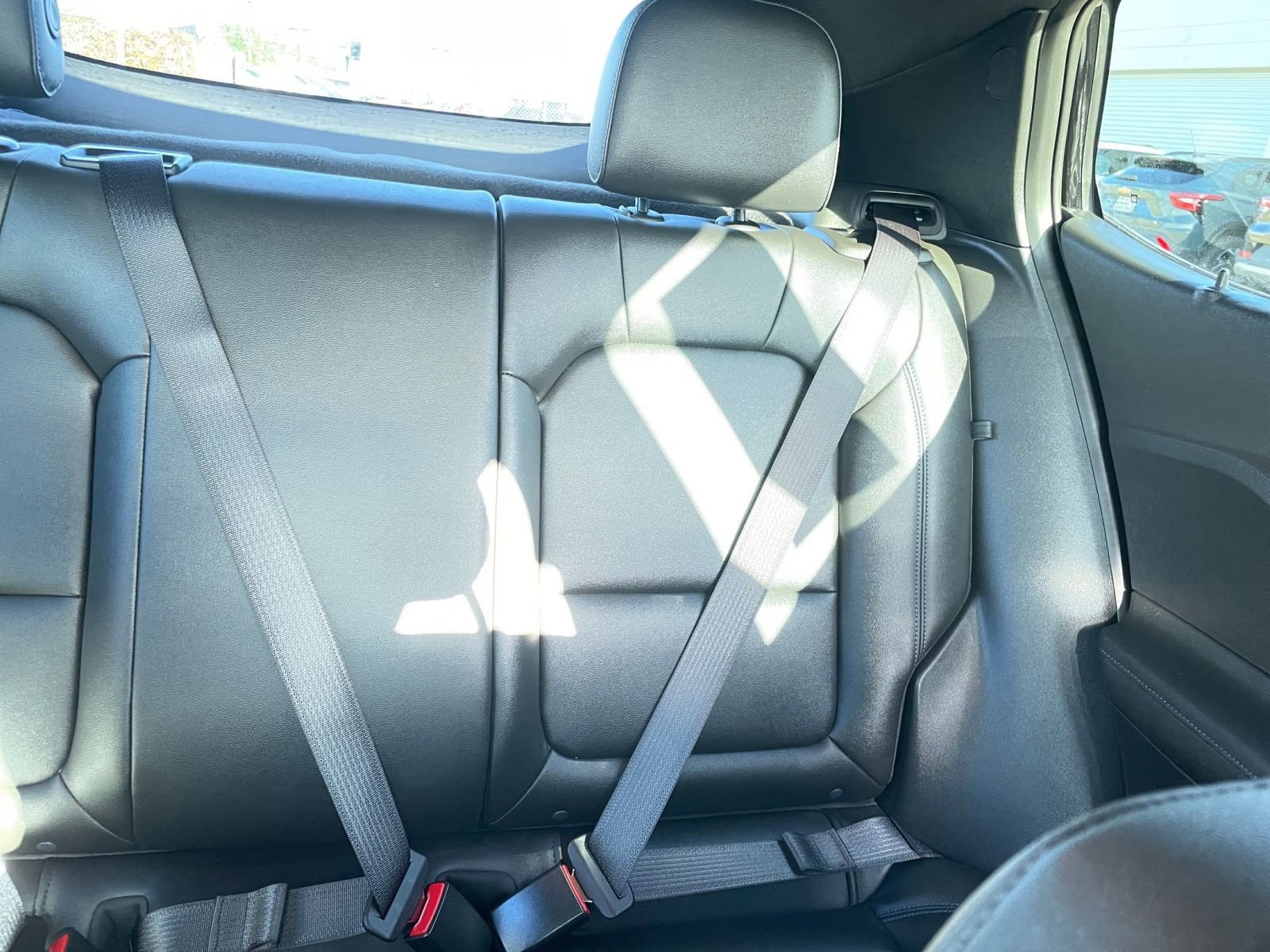 Used 2025 Buick Envista Sport Touring image 37