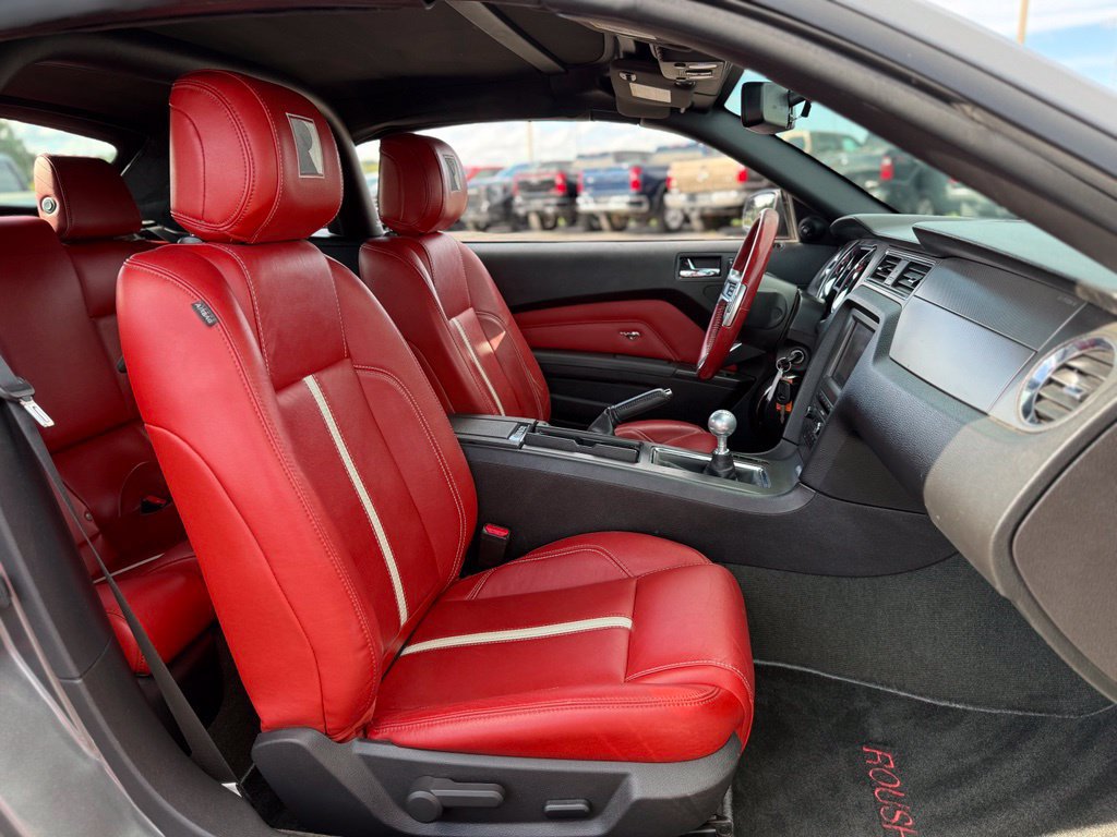 Used 2014 Ford Mustang GT Premium w/ Electronics Package RWD image 9