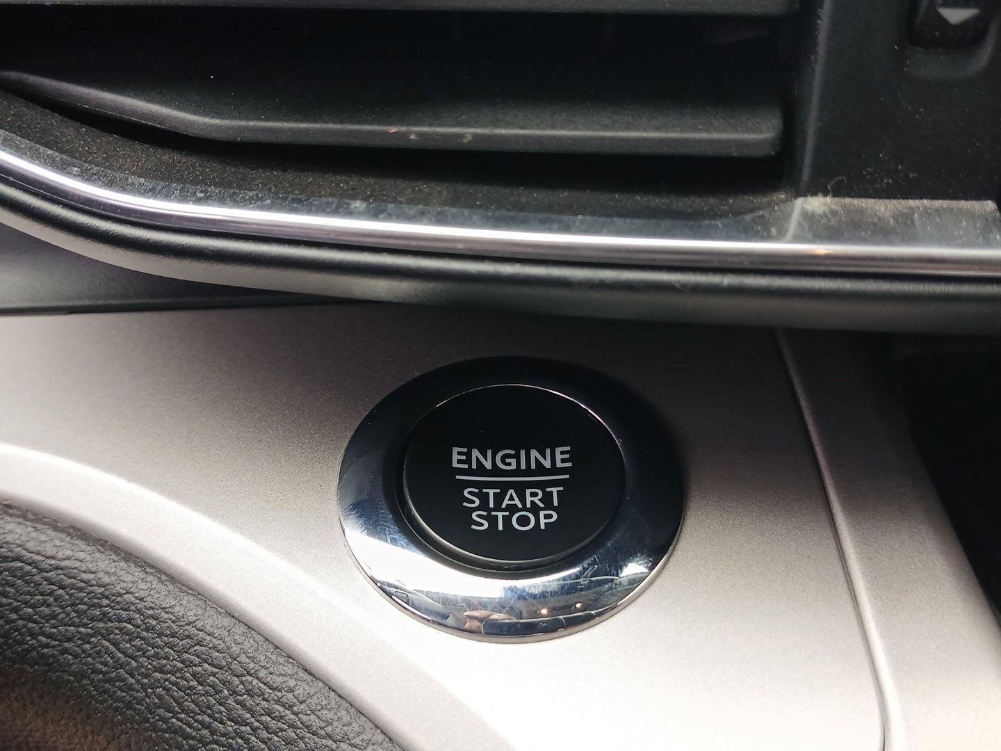 Used 2023 Ford Explorer XLT w/ Equipment Group 202A image 16