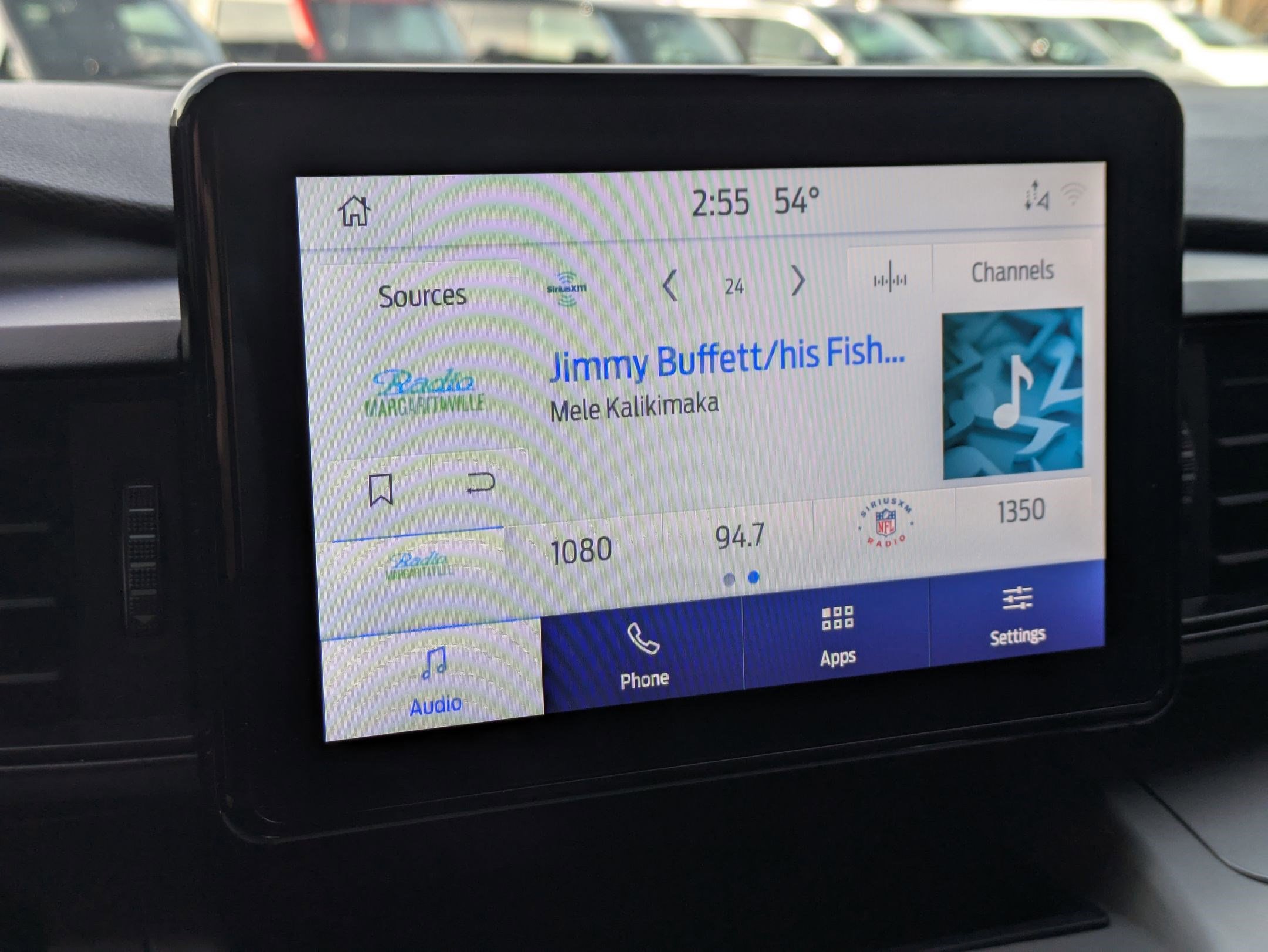 Used 2020 Ford Explorer XLT w/ Comfort Package image 18