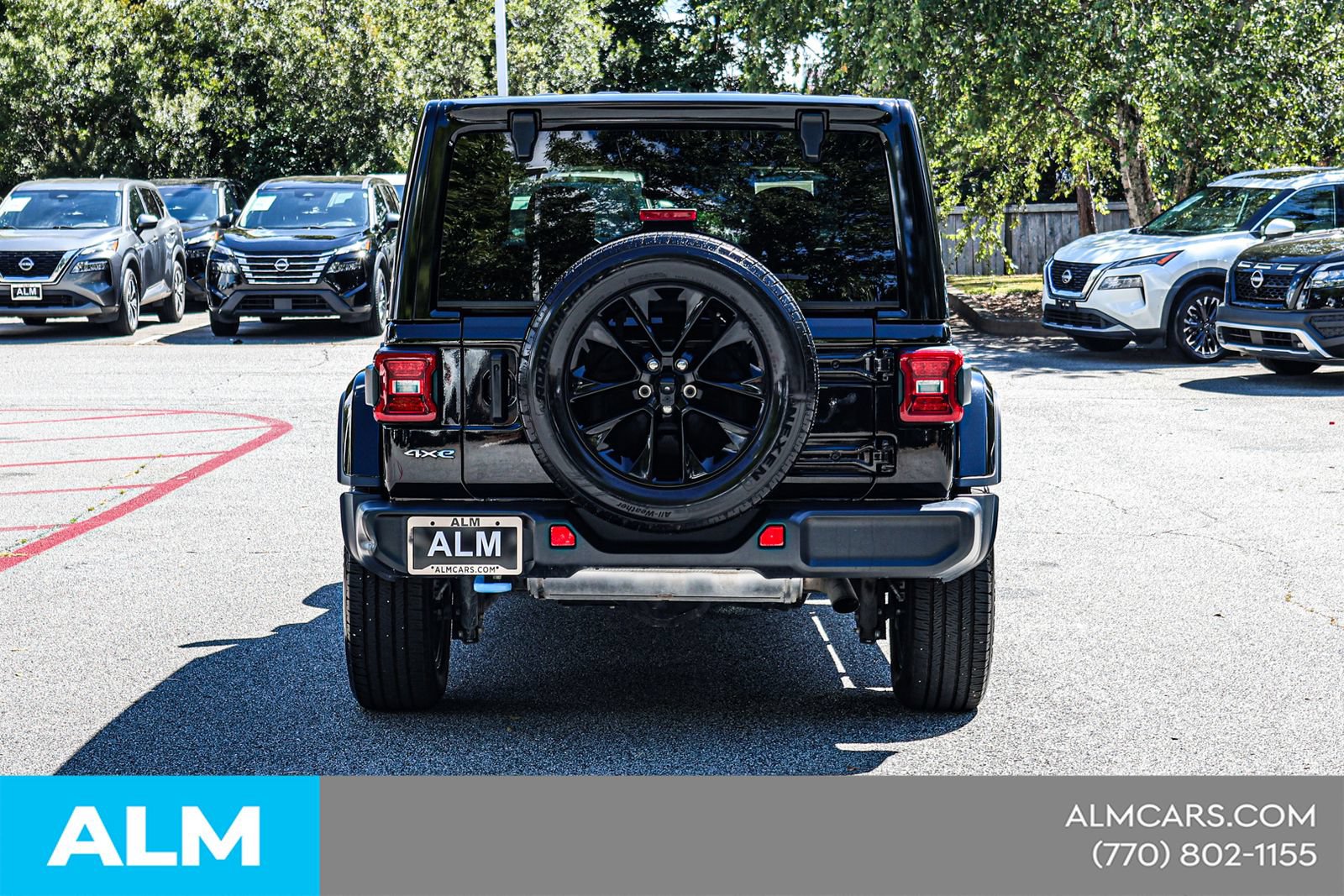Used 2024 Jeep Wrangler Unlimited Sahara AWD/4WD image 12
