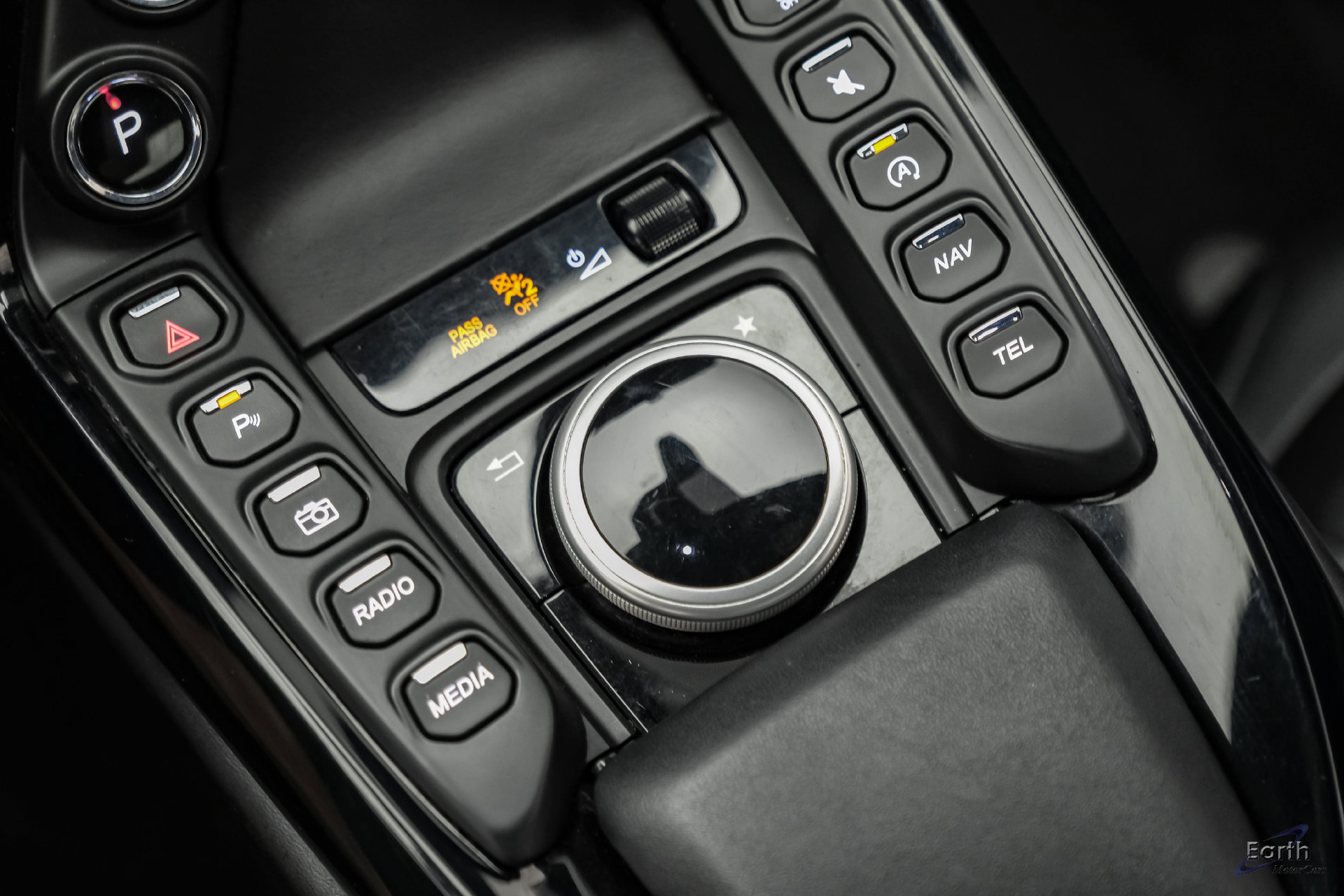 Used 2022 Aston Martin V8 Vantage Coupe RWD image 60