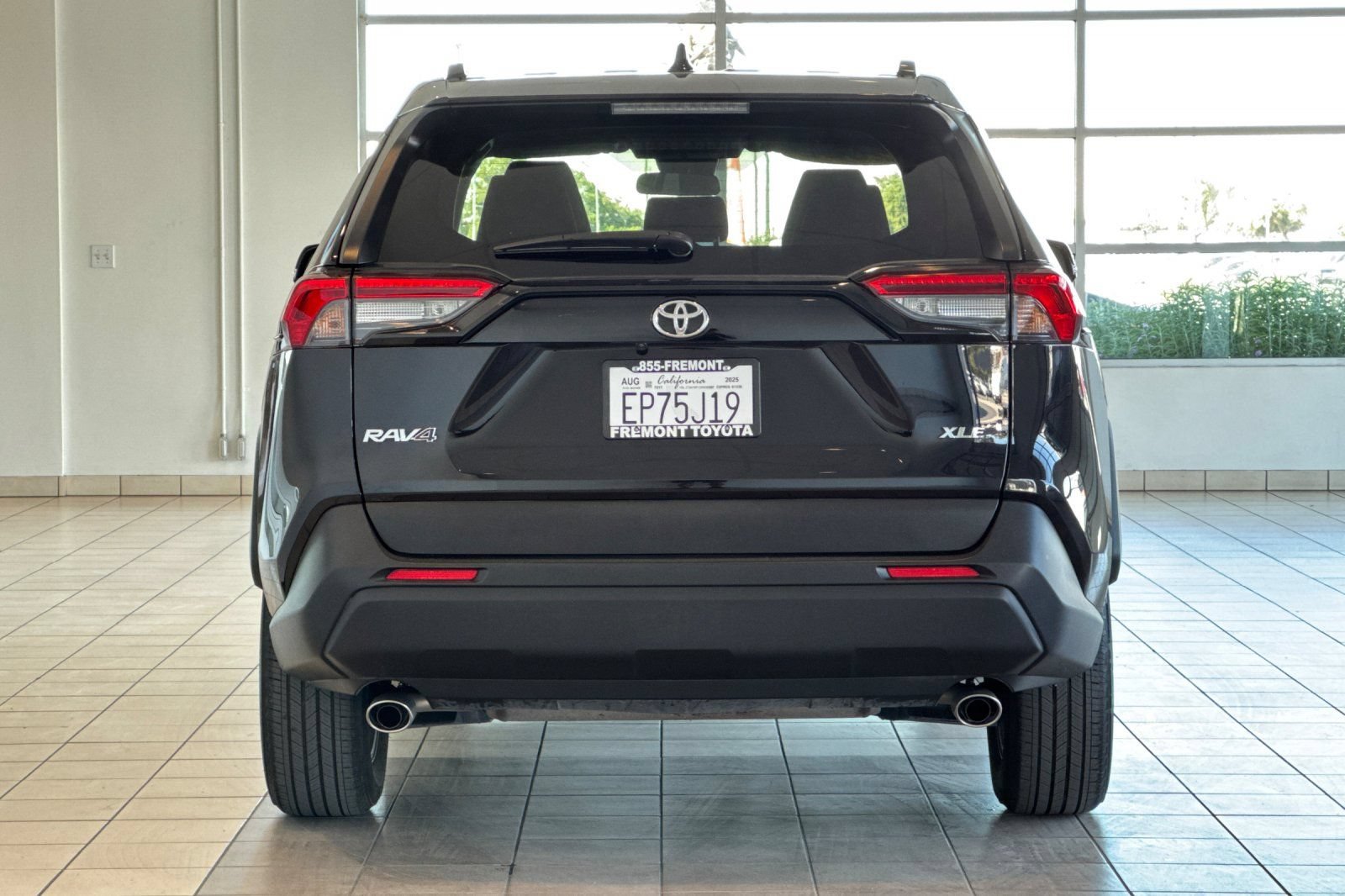 Certified 2025 Toyota RAV4 XLE FWD image 5