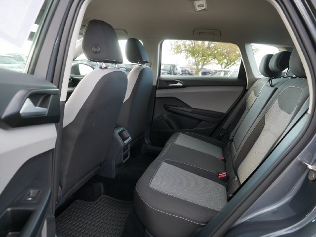 Certified 2022 Volkswagen Taos S AWD/4WD image 16
