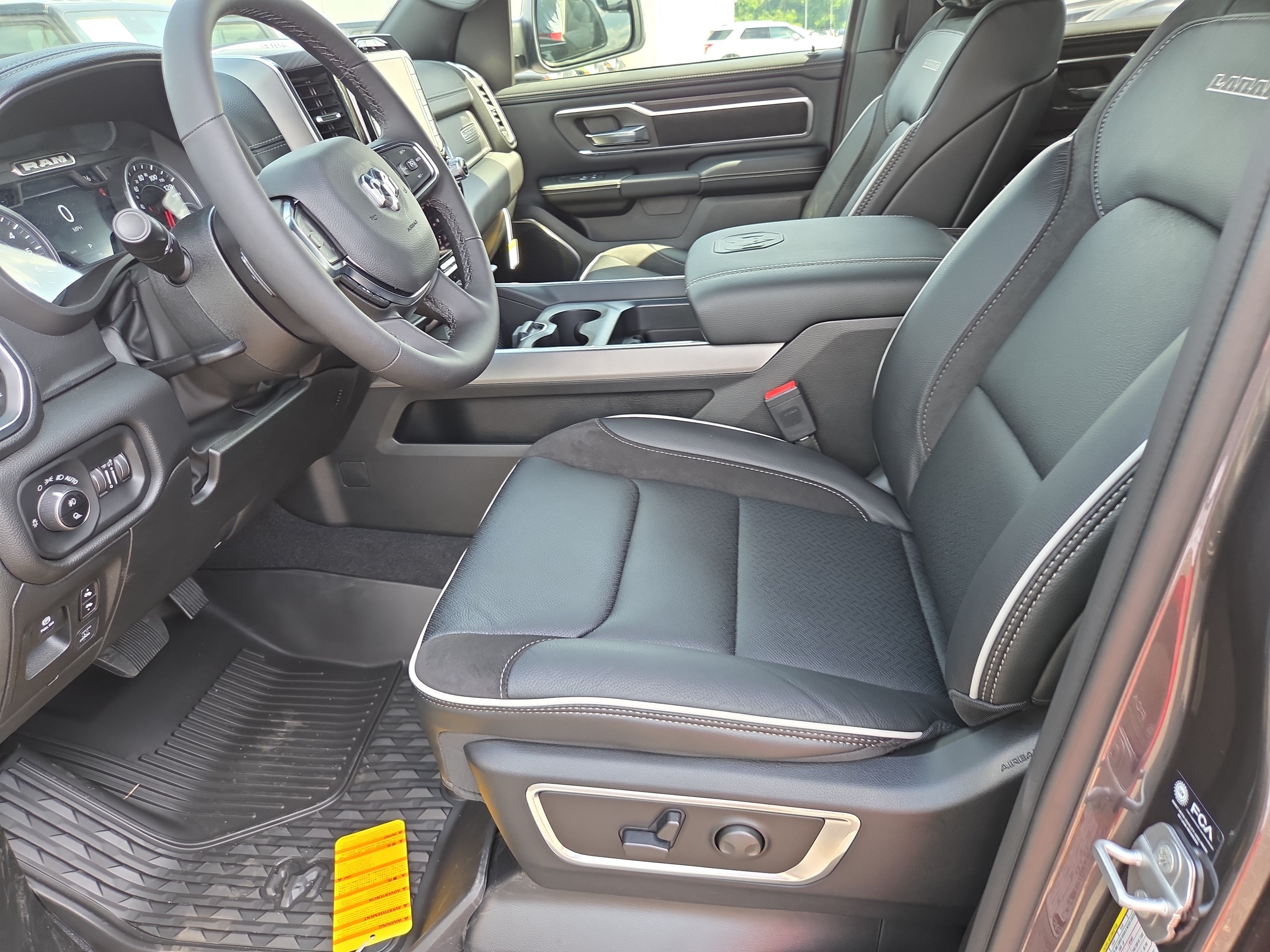 New 2026 RAM 1500 Laramie w/ Laramie Preferred Package RWD image 4
